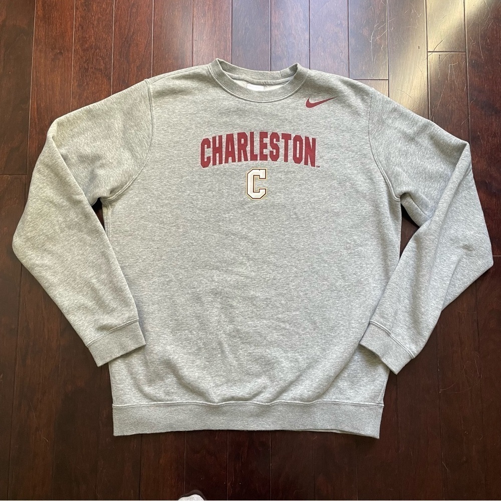 Nike Charleston Crewneck Pullover Sweatshirt Size Medium Gray Grey Sweater